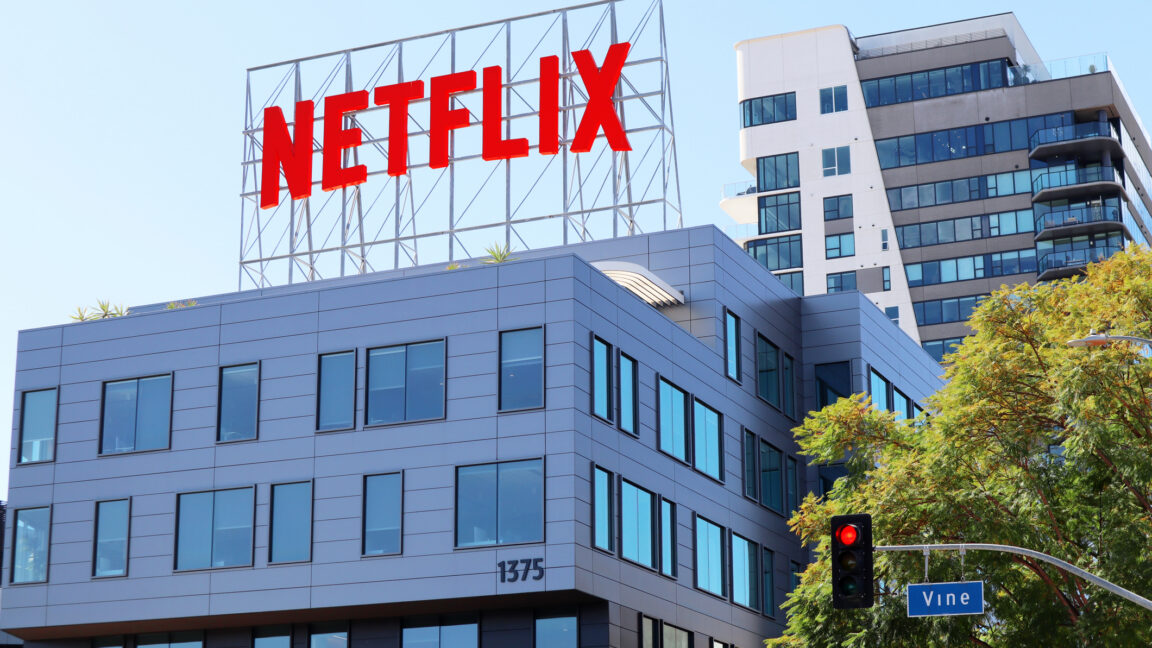 Netflix cedes Warner Bros. Discovery to Paramount: “No longer financially attractive”