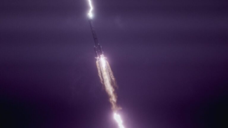 Rocket Report: Lightning strikes in China; Starship launch on deck