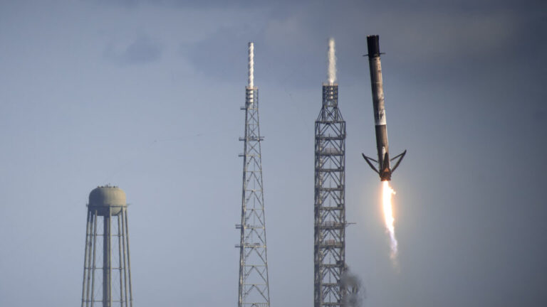 Trump's space transportation policy calls for new spaceport on federal land