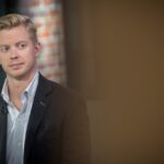 As Reddit stock falls, CEO questions value of Google's AI Overviews